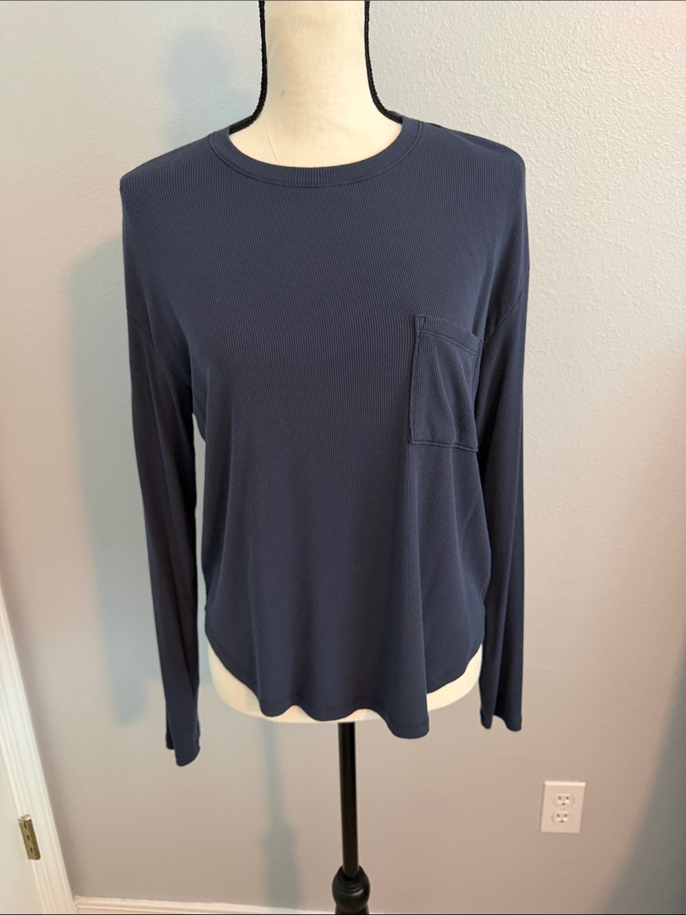 American Eagle Outfitters Navy Ribbed Long-Sleeve Pocket Tee